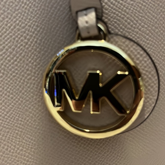 Michael Kors bag - Picture 2 of 8